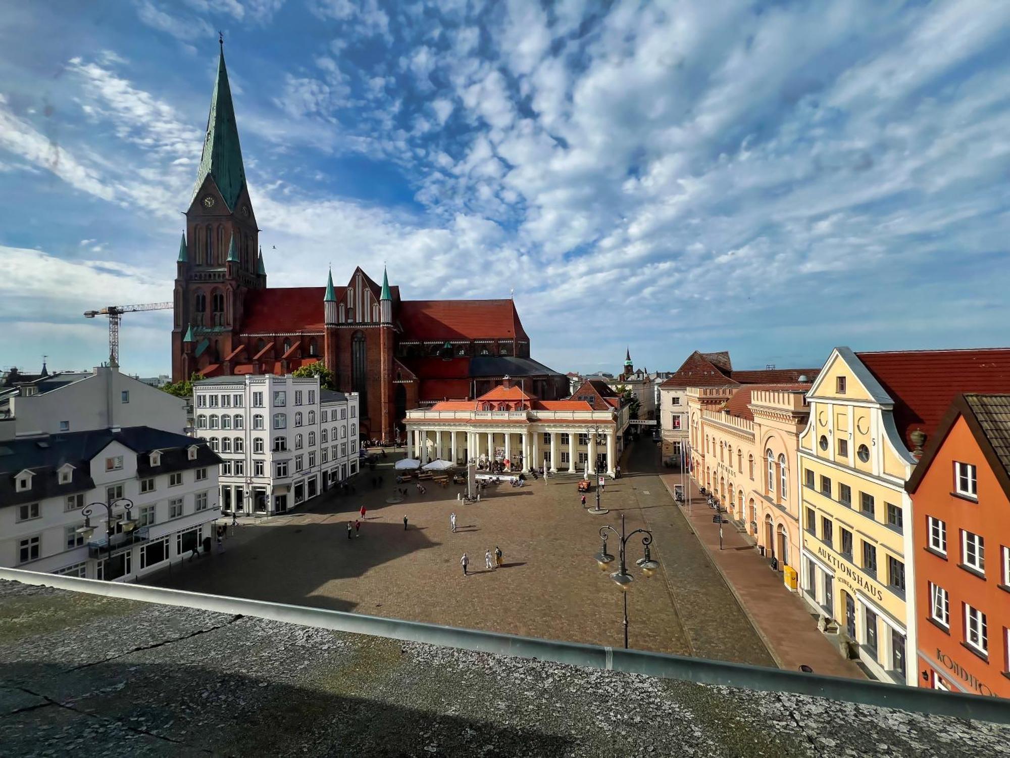 Nr 3 Lichtdurchflutetes Apartment Am Historischen Marktplatz 66 Qm #Cosiness Company 23 Шверин Экстерьер фото